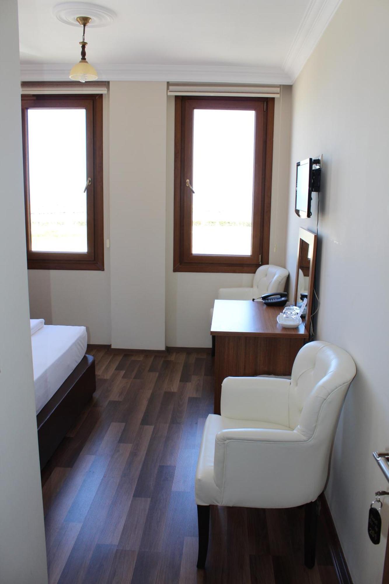 Oz-Ay Hotel Sürmene Rom bilde