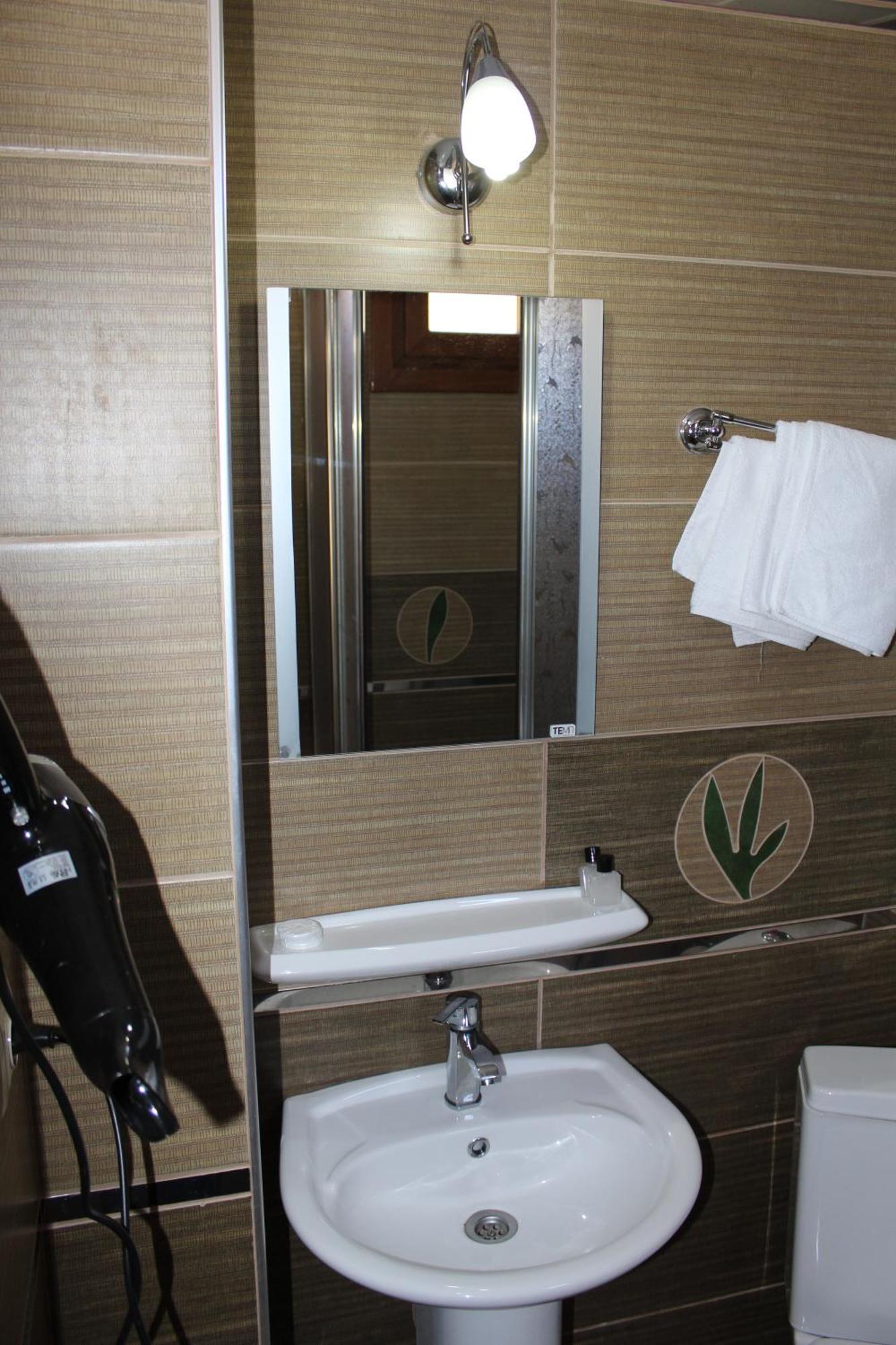 Oz-Ay Hotel Sürmene Rom bilde